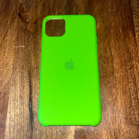 iPhone 11 Pro Max Light Green case. - Picture 5 of 5